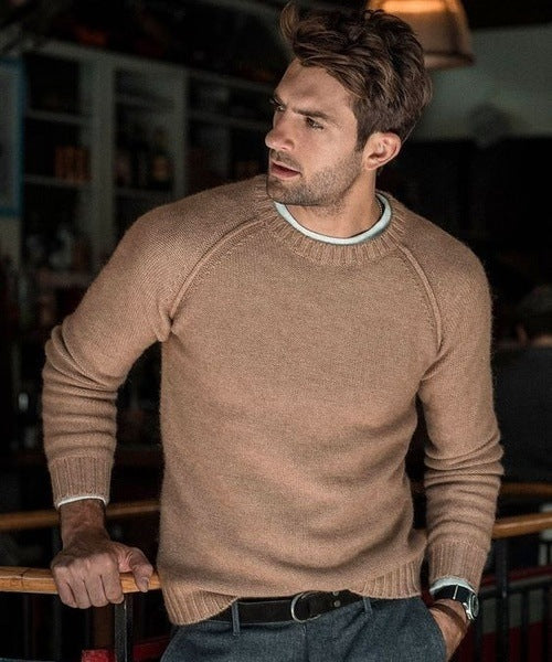 New casual men's knit sweater